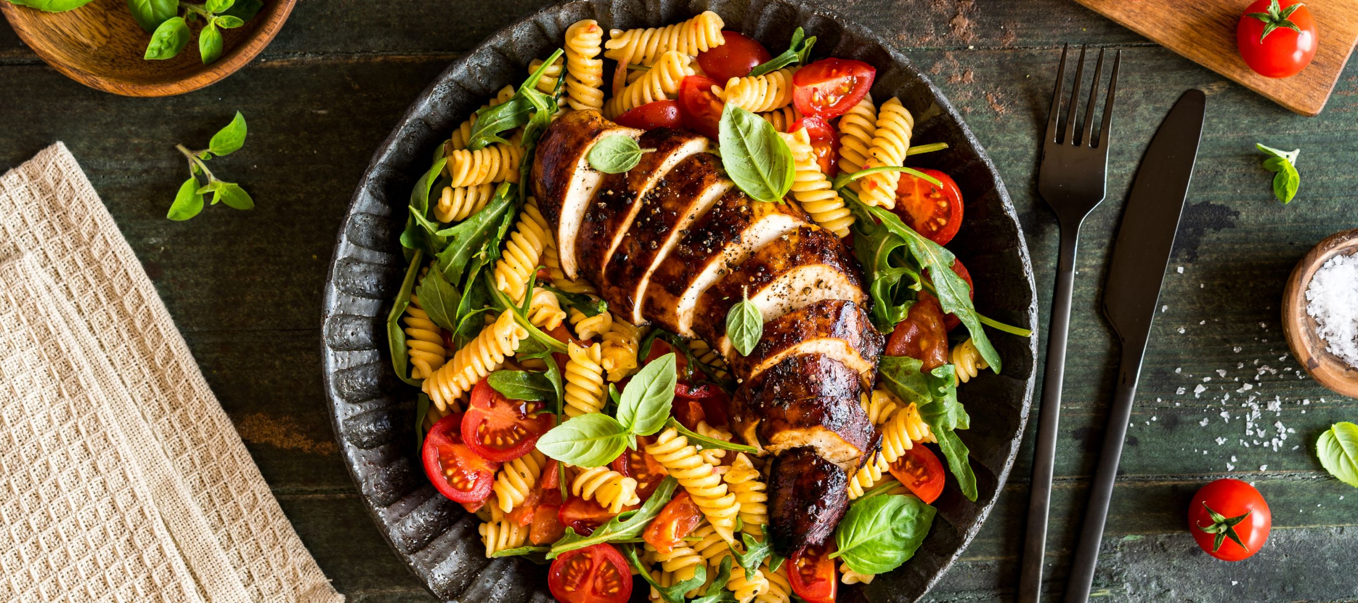 Bruschetta Pasta mit Balsamico Hühnchen Rezept einfach zubereitet