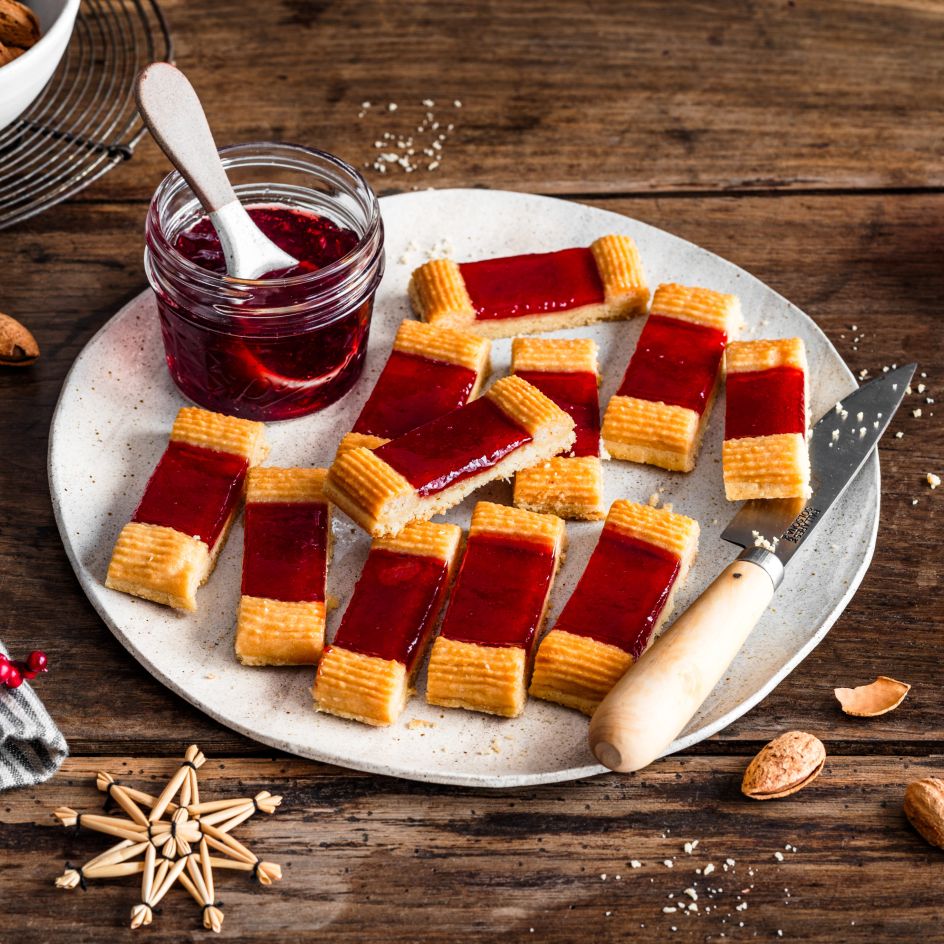 Bienenstich mit Butter-Vanillecreme Rezept einfach zubereitet - Kerrygold
